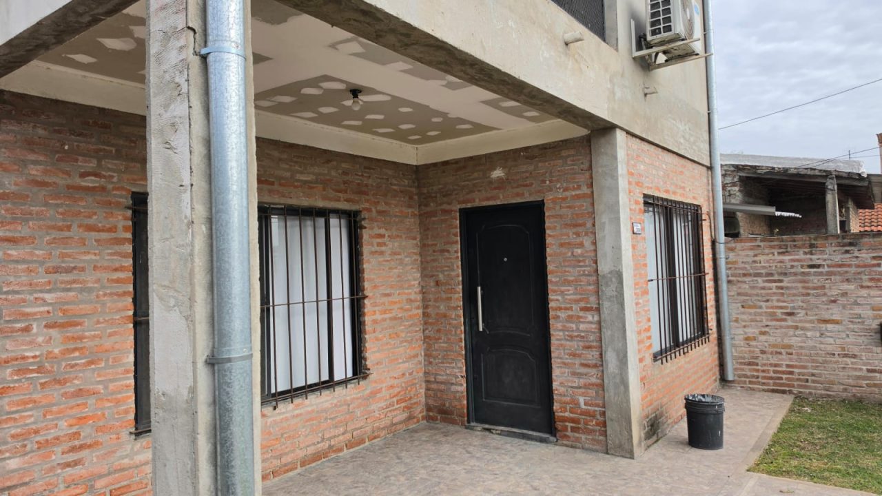 Casa en venta tres dormitorios ,José c Paz