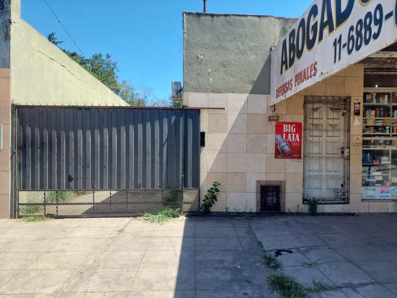 Casa en venta con Local y cochera y local en José C. Paz